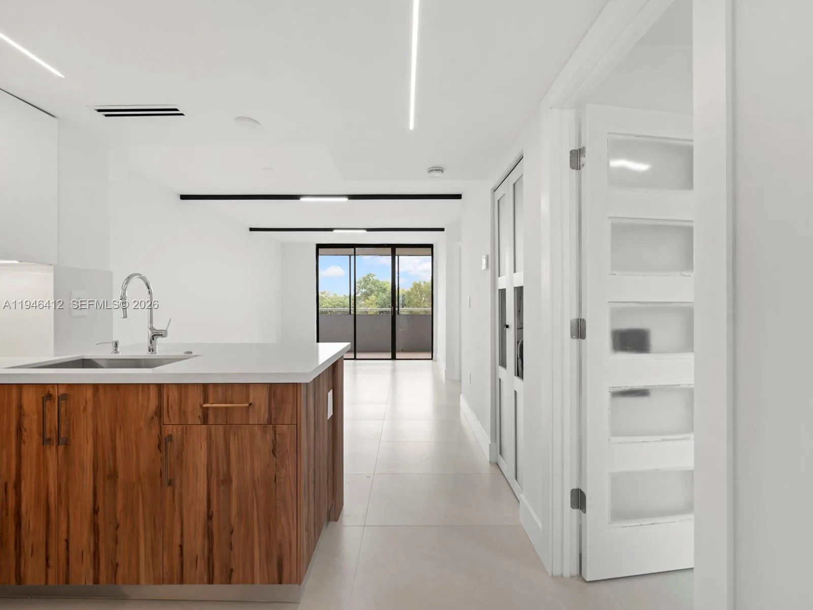 8215 Sw 152nd Ave G-308, Miami, Florida 33193, Miami, Florida 33193, 2 Bedrooms Bedrooms, ,1 BathroomBathrooms,Residential,For Sale,8215 Sw 152nd Ave G-308, Miami, Florida 33193,A11946412