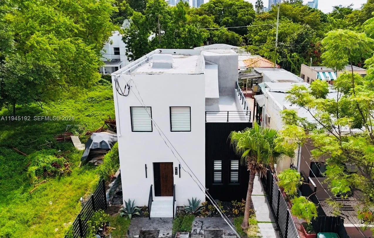 905 Sw 13th Ct, Miami, Florida 33135, Miami, Florida 33135, ,Residential Income,For Sale,905 Sw 13th Ct, Miami, Florida 33135,A11945192