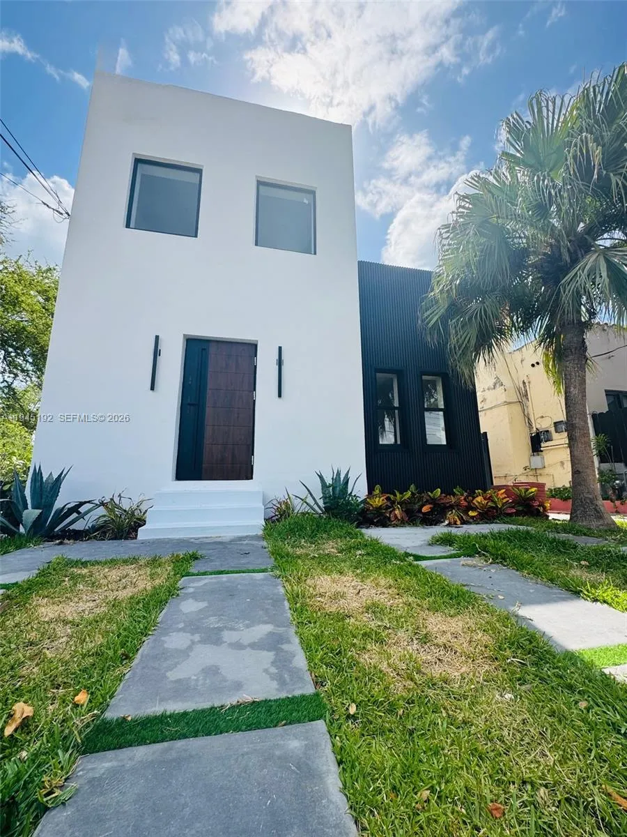 905 Sw 13th Ct, Miami, Florida 33135, Miami, Florida 33135, ,Residential Income,For Sale,905 Sw 13th Ct, Miami, Florida 33135,A11945192
