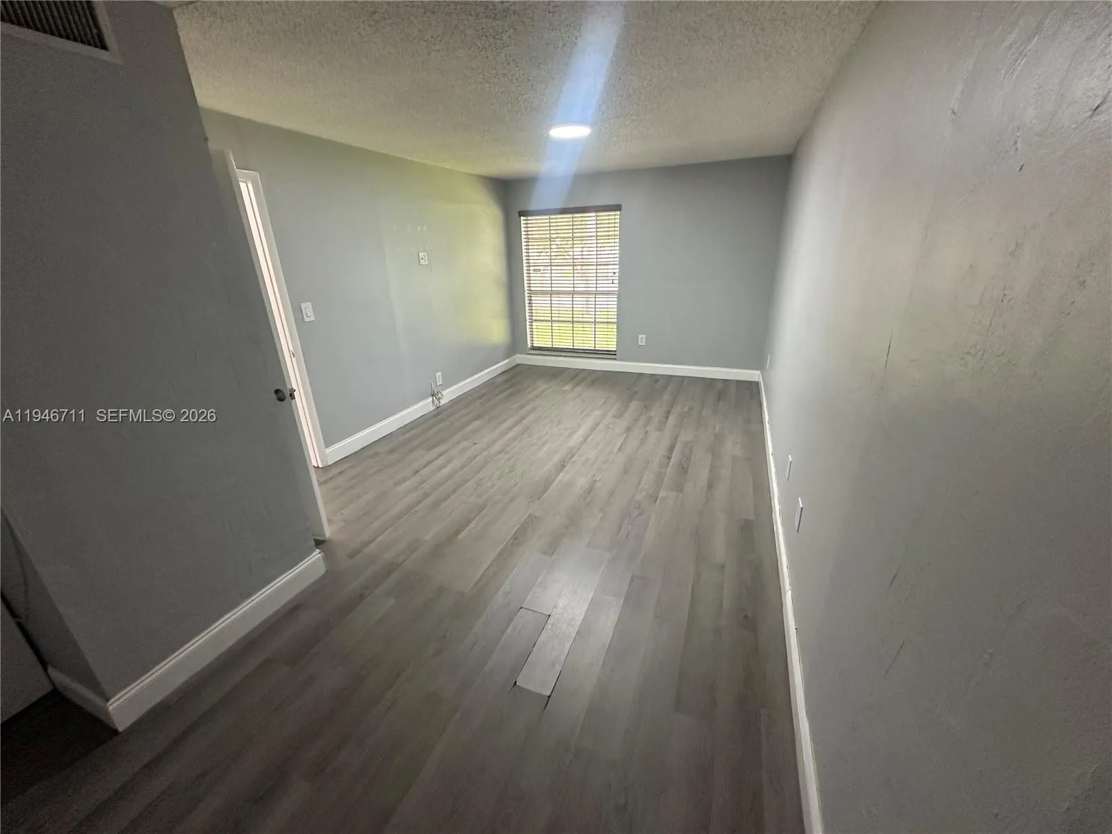 7200 Fairway Dr. H10, Miami Lakes, Florida 33014, Miami Lakes, Florida 33014, 2 Bedrooms Bedrooms, ,1 BathroomBathrooms,Residential,For Sale,7200 Fairway Dr. H10, Miami Lakes, Florida 33014,A11946711