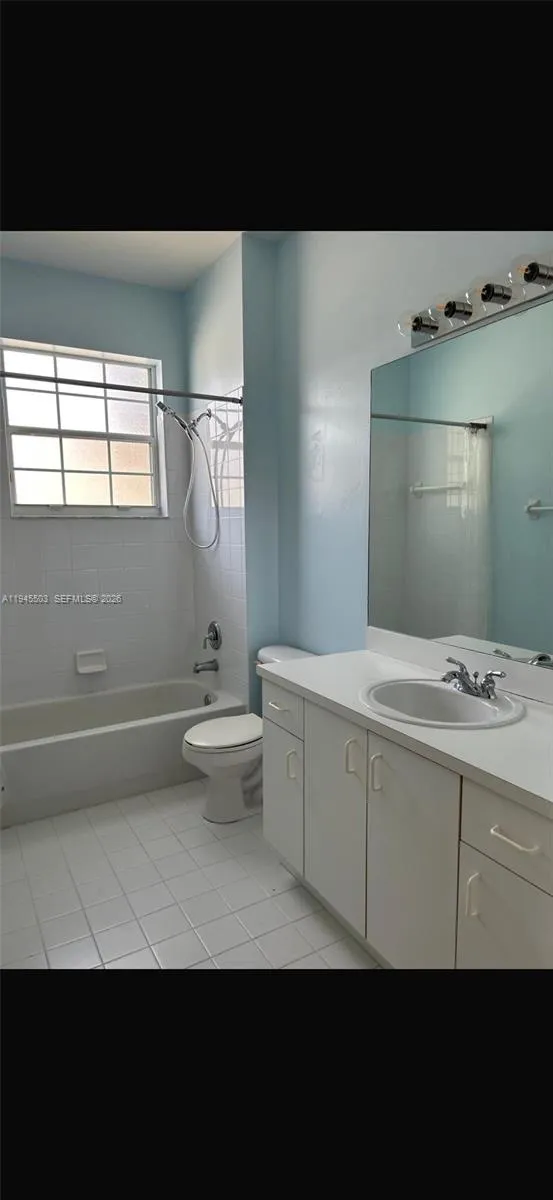2480 E Aragon Blvd 1, Sunrise, Florida 33313, Sunrise, Florida 33313, 2 Bedrooms Bedrooms, ,2 BathroomsBathrooms,Residential Lease,For Rent,2480 E Aragon Blvd 1, Sunrise, Florida 33313,A11945503