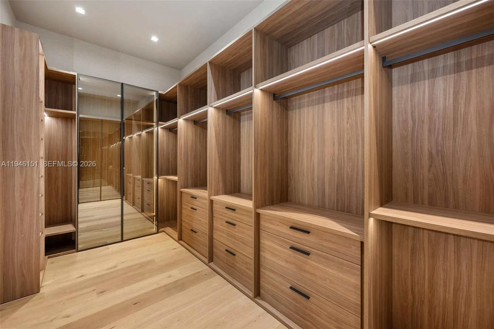 7725 Sw 114th St, Pinecrest, Florida 33156, Pinecrest, Florida 33156, 7 Bedrooms Bedrooms, ,8 BathroomsBathrooms,Residential,For Sale,7725 Sw 114th St, Pinecrest, Florida 33156,A11946151