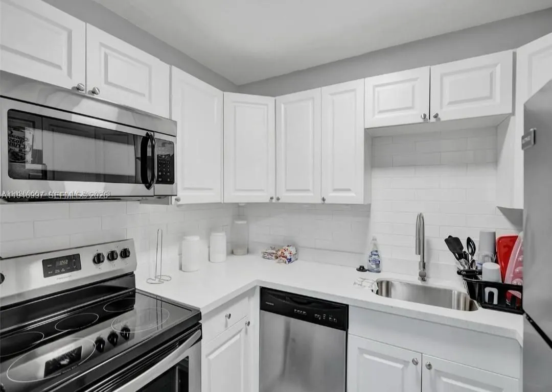 3970 Nw 31st Ter, Lauderdale Lakes, Florida 33309, Lauderdale Lakes, Florida 33309, ,Residential Income,For Sale,3970 Nw 31st Ter, Lauderdale Lakes, Florida 33309,A11946997