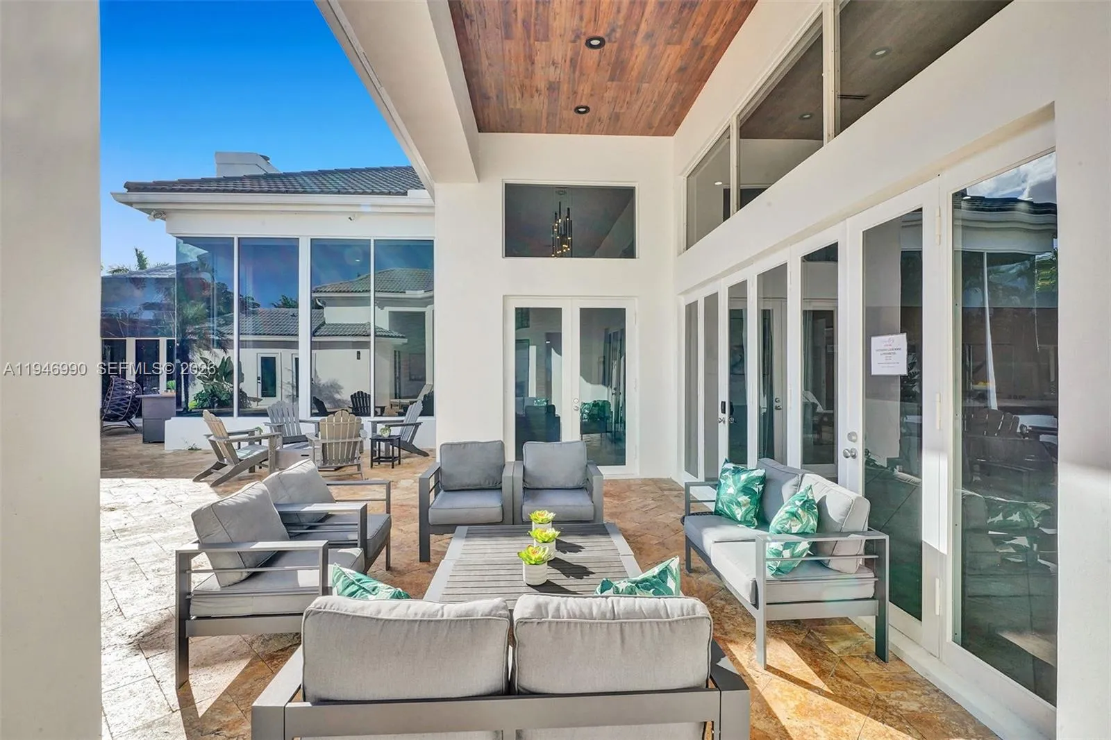 11400 Nw 7th St, Plantation, Florida 33325, Plantation, Florida 33325, 9 Bedrooms Bedrooms, ,5 BathroomsBathrooms,Residential Lease,For Rent,11400 Nw 7th St, Plantation, Florida 33325,A11946990