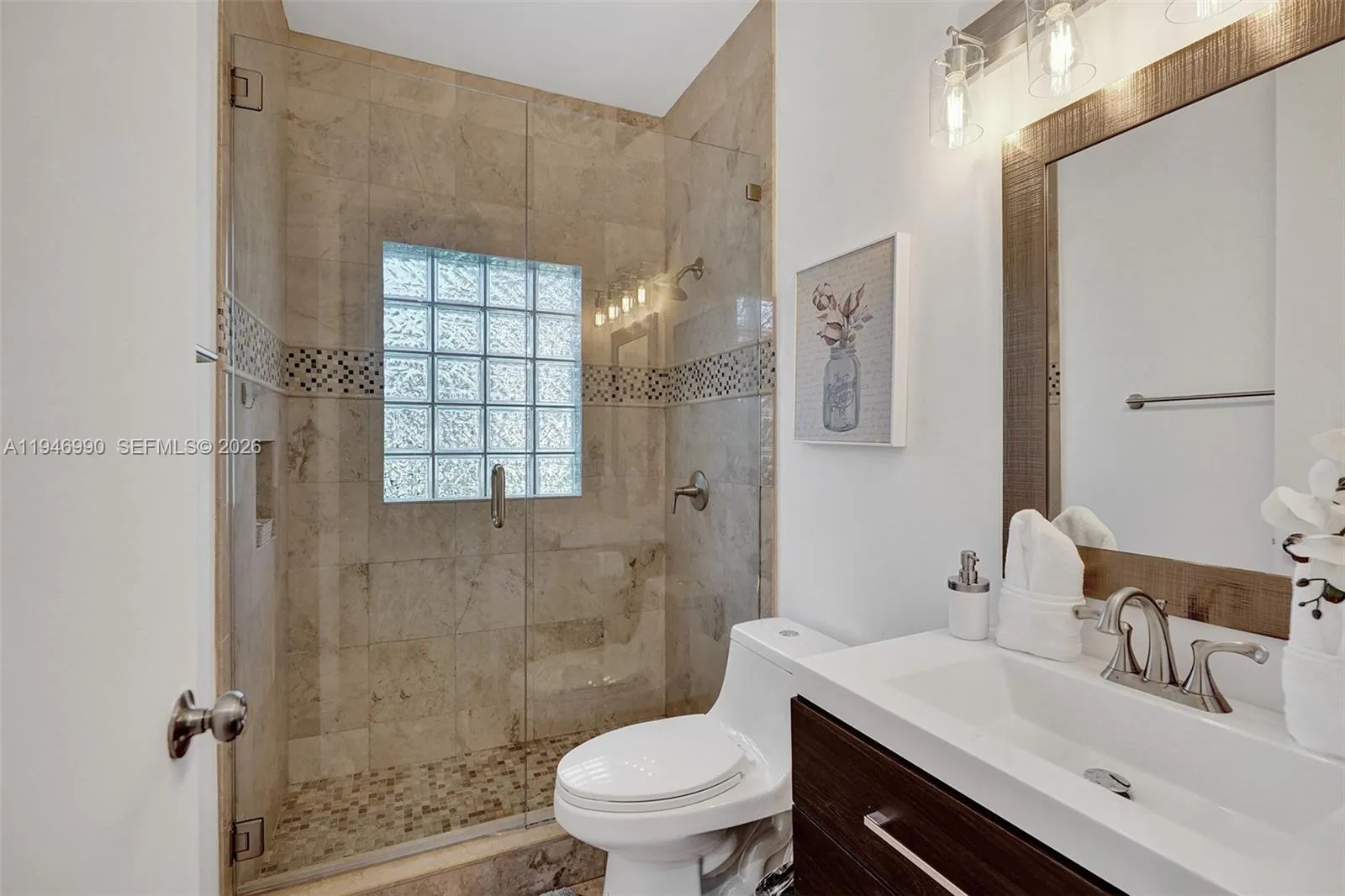 11400 Nw 7th St, Plantation, Florida 33325, Plantation, Florida 33325, 9 Bedrooms Bedrooms, ,5 BathroomsBathrooms,Residential Lease,For Rent,11400 Nw 7th St, Plantation, Florida 33325,A11946990