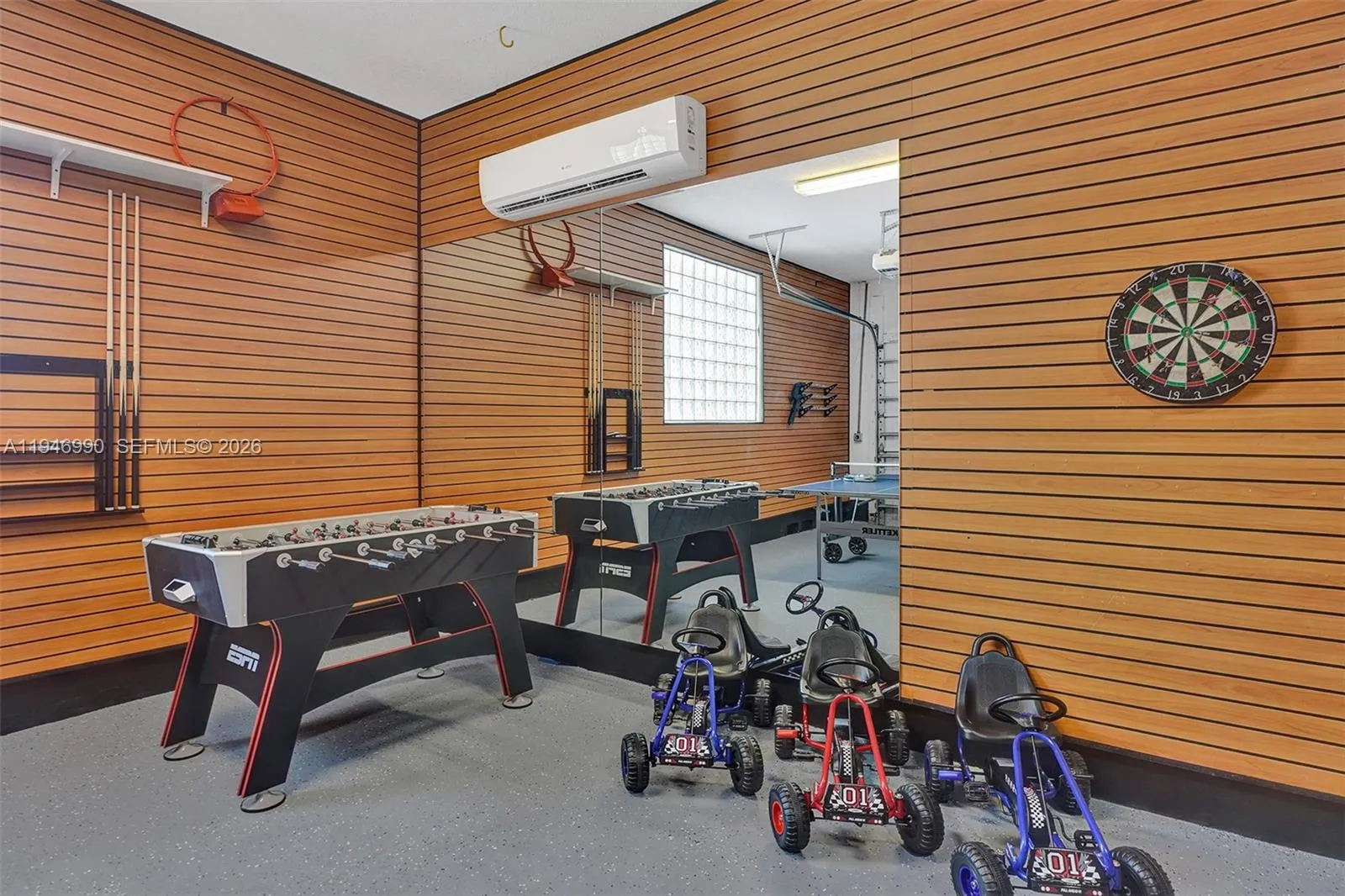 11400 Nw 7th St, Plantation, Florida 33325, Plantation, Florida 33325, 9 Bedrooms Bedrooms, ,5 BathroomsBathrooms,Residential Lease,For Rent,11400 Nw 7th St, Plantation, Florida 33325,A11946990