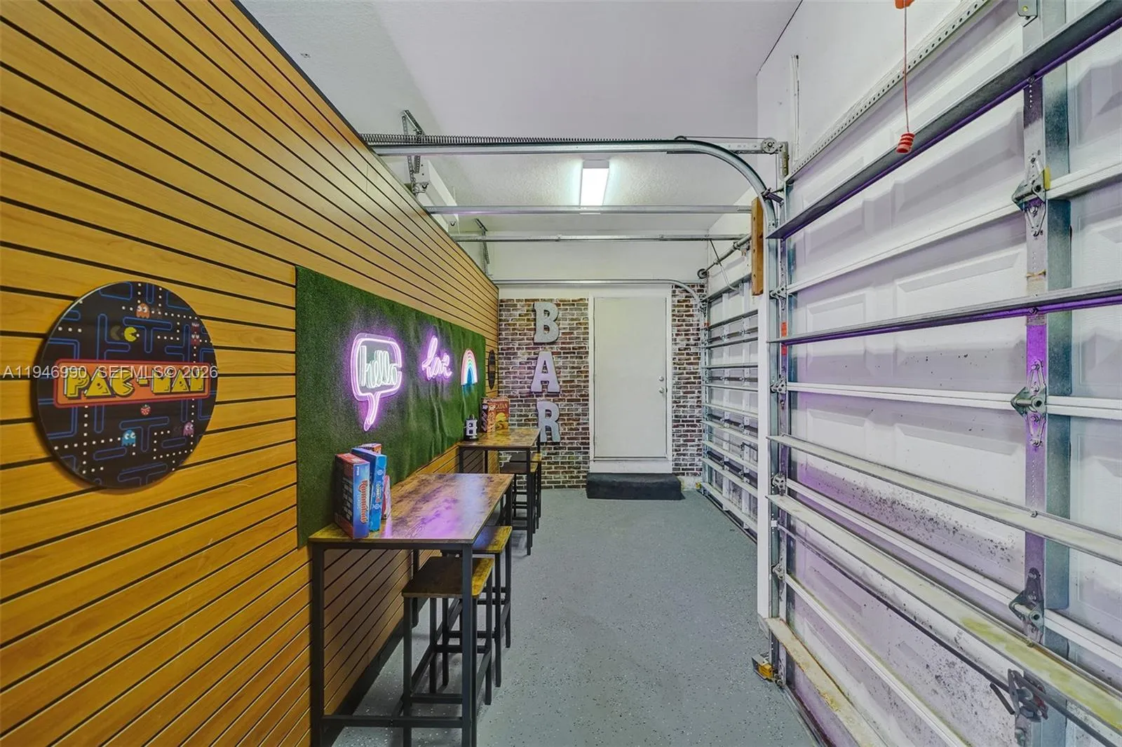 11400 Nw 7th St, Plantation, Florida 33325, Plantation, Florida 33325, 9 Bedrooms Bedrooms, ,5 BathroomsBathrooms,Residential Lease,For Rent,11400 Nw 7th St, Plantation, Florida 33325,A11946990