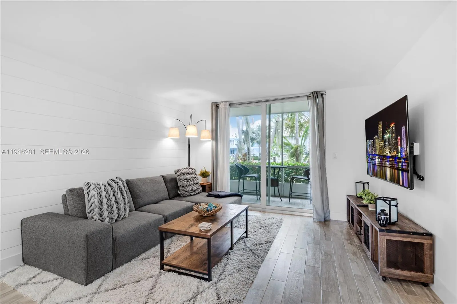 4502 N Federal Hwy 167h, Lighthouse Point, Florida, Lighthouse Point, Florida 33064, 2 Bedrooms Bedrooms, ,2 BathroomsBathrooms,Residential Lease,For Rent,4502 N Federal Hwy 167h, Lighthouse Point, Florida,A11946201