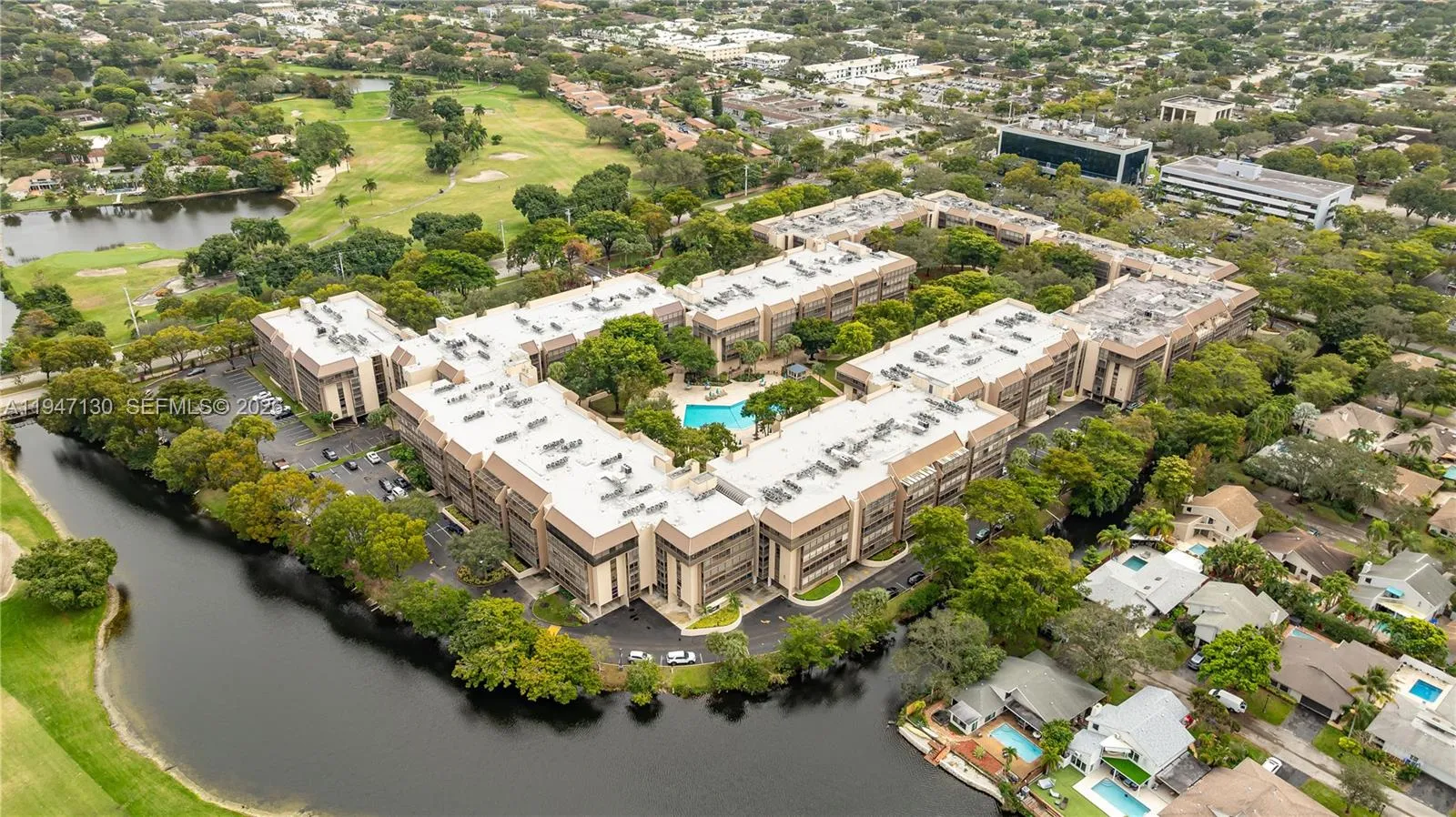 2800 N 46th Ave A307, Hollywood, Florida 33021, Hollywood, Florida 33021, 2 Bedrooms Bedrooms, ,2 BathroomsBathrooms,Residential,For Sale,2800 N 46th Ave A307, Hollywood, Florida 33021,A11947130