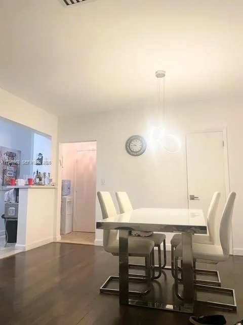 6881 Bay Dr 1, Miami Beach, Florida 33141, Miami Beach, Florida 33141, 1 Bedroom Bedrooms, ,1 BathroomBathrooms,Residential,For Sale,6881 Bay Dr 1, Miami Beach, Florida 33141,A11946902
