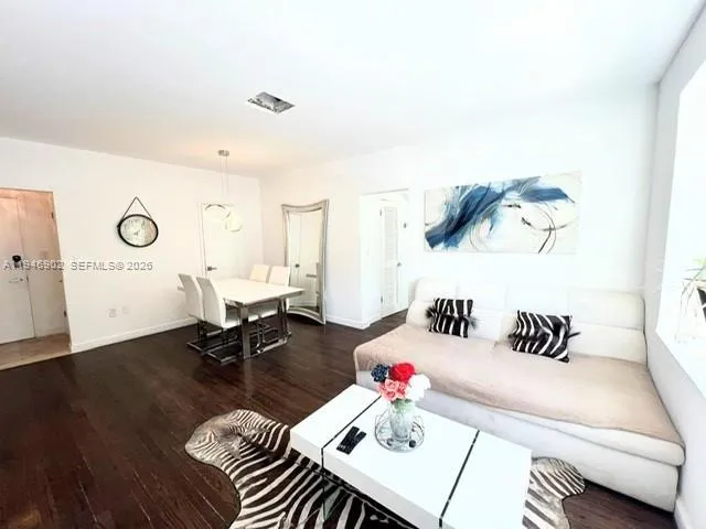 6881 Bay Dr 1, Miami Beach, Florida 33141, Miami Beach, Florida 33141, 1 Bedroom Bedrooms, ,1 BathroomBathrooms,Residential,For Sale,6881 Bay Dr 1, Miami Beach, Florida 33141,A11946902