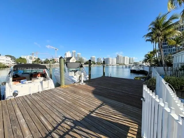 6881 Bay Dr 1, Miami Beach, Florida 33141, Miami Beach, Florida 33141, 1 Bedroom Bedrooms, ,1 BathroomBathrooms,Residential,For Sale,6881 Bay Dr 1, Miami Beach, Florida 33141,A11946902