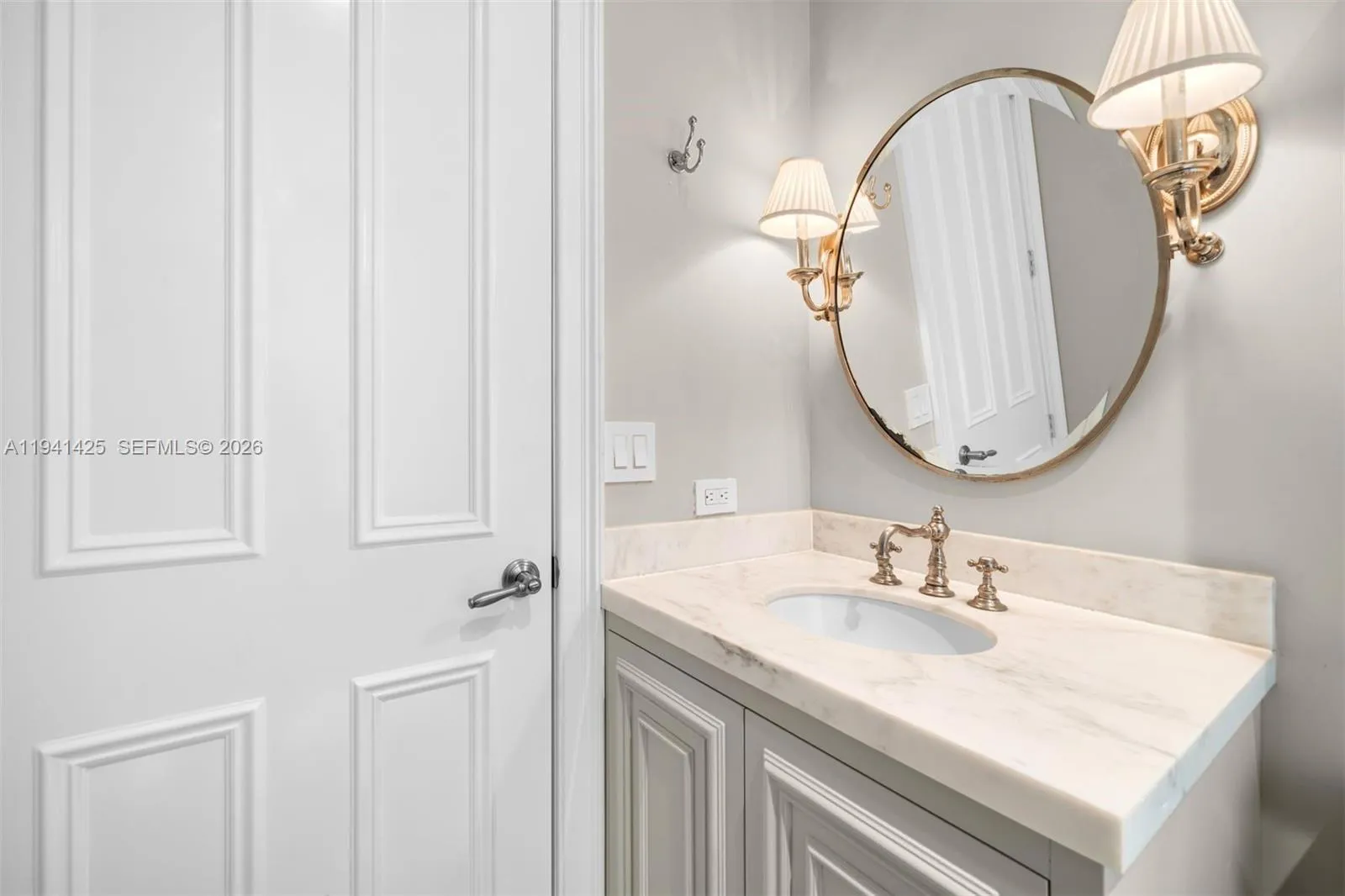 4100 Kiaora St, Miami, Florida 33133, Miami, Florida 33133, 6 Bedrooms Bedrooms, ,7 BathroomsBathrooms,Residential,For Sale,4100 Kiaora St, Miami, Florida 33133,A11941425