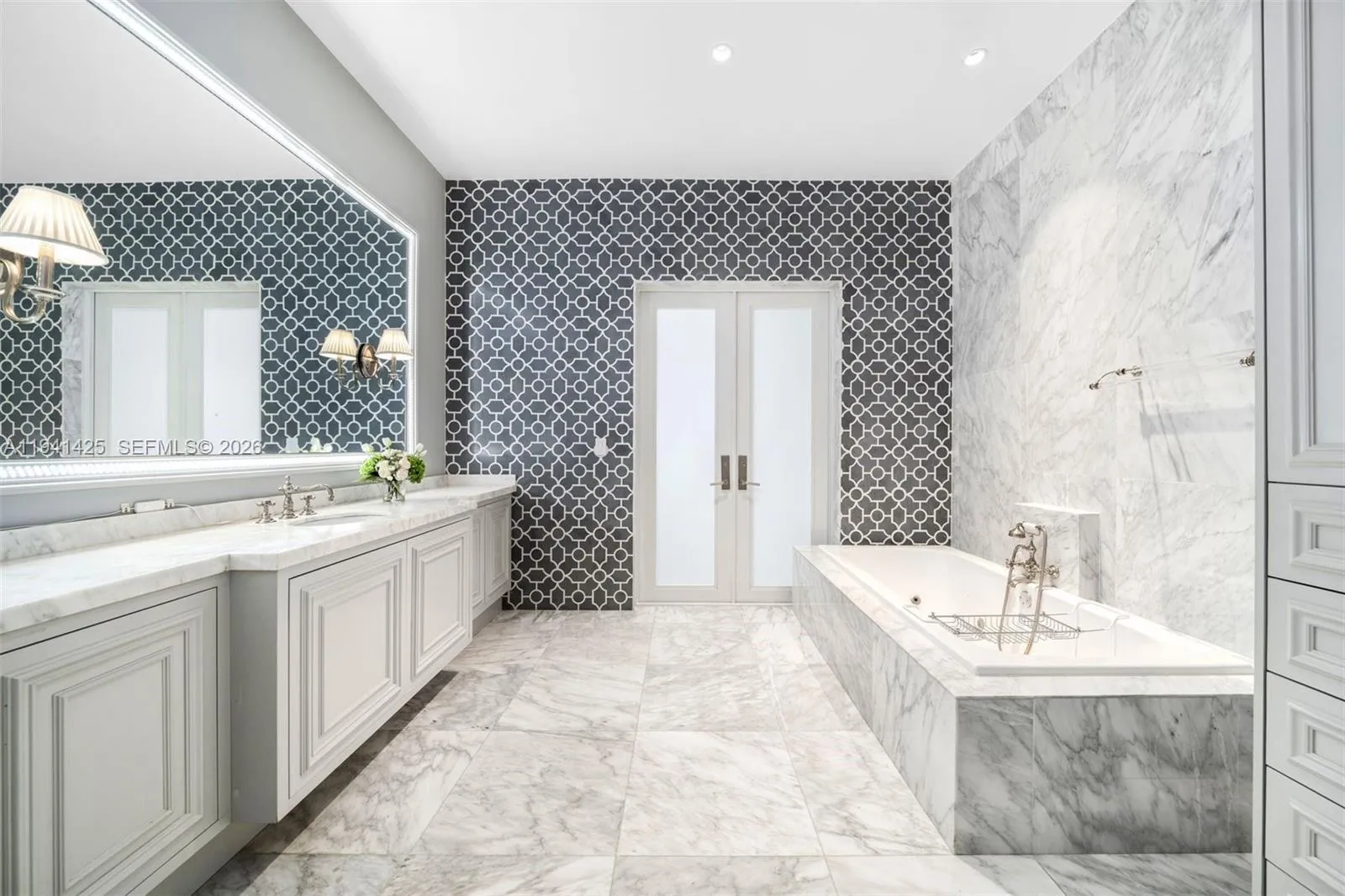 4100 Kiaora St, Miami, Florida 33133, Miami, Florida 33133, 6 Bedrooms Bedrooms, ,7 BathroomsBathrooms,Residential,For Sale,4100 Kiaora St, Miami, Florida 33133,A11941425