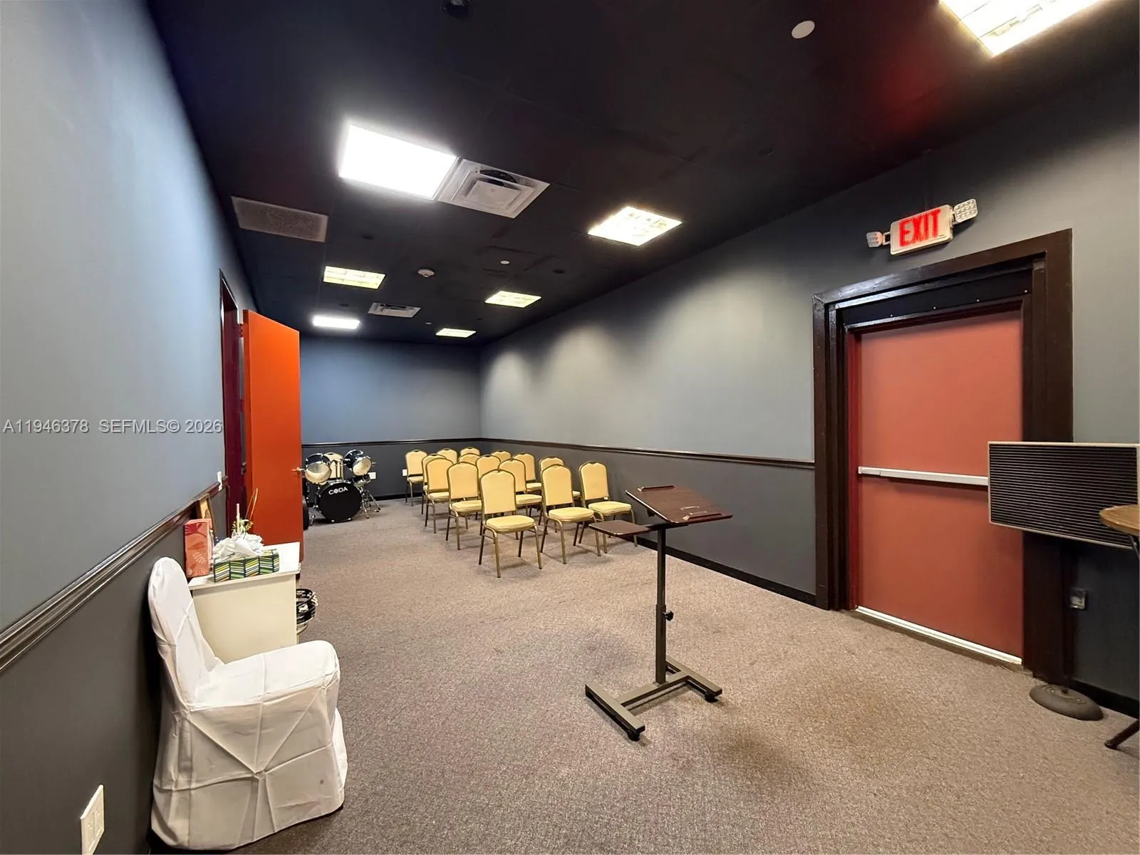 Second classroom/make up room/dress area for 4500 sqft space