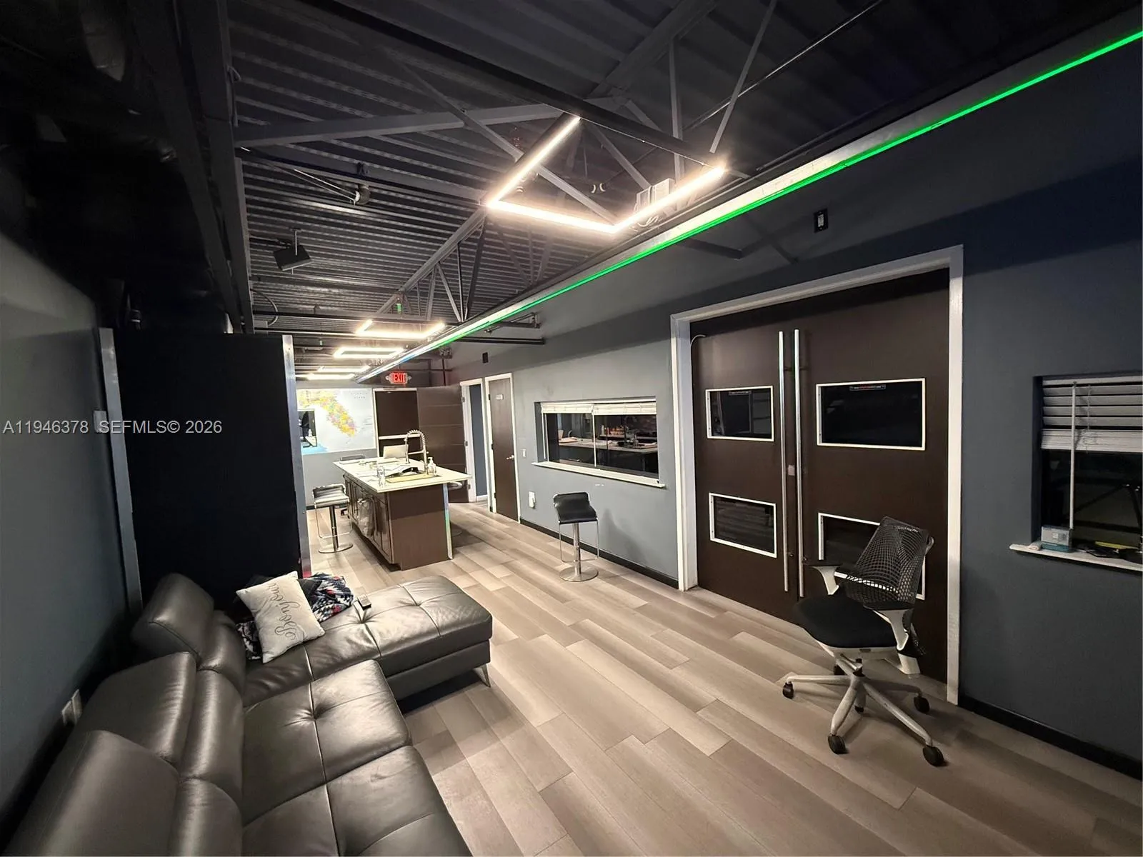 break room/lounge with bathroom for 5000 sqft space