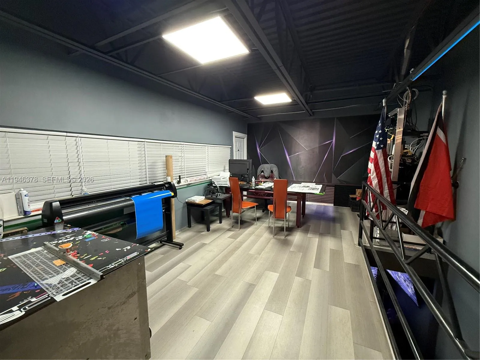 upstairs office for 5000 sqft hall space