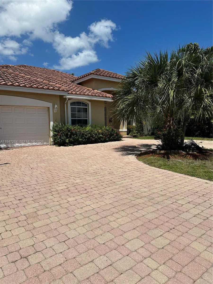 2501 Ne 22nd St, Pompano Beach, Florida 33062, Pompano Beach, Florida 33062, 3 Bedrooms Bedrooms, ,3 BathroomsBathrooms,Residential,For Sale,2501 Ne 22nd St, Pompano Beach, Florida 33062,A11947284