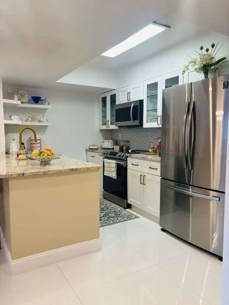 20810 San Simeon Way 109, Miami, Florida 33179, Miami, Florida 33179, 3 Bedrooms Bedrooms, ,2 BathroomsBathrooms,Residential,For Sale,20810 San Simeon Way 109, Miami, Florida 33179,A11947225