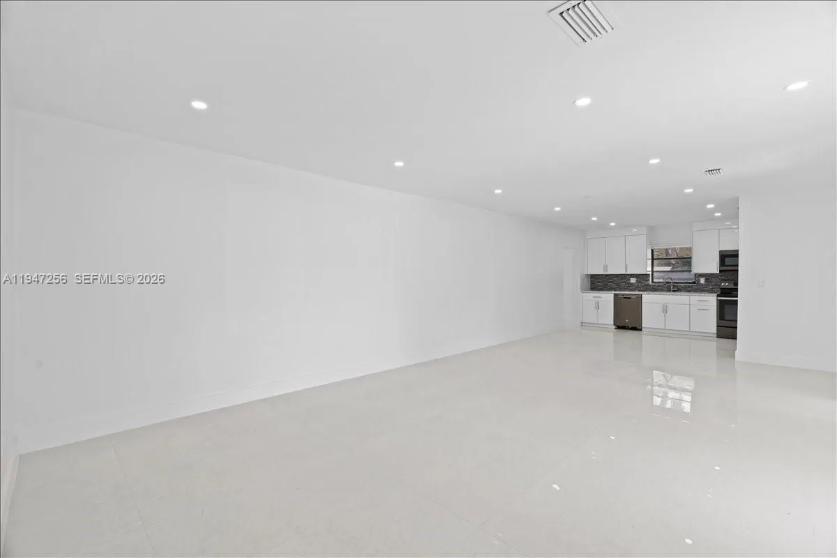 10351 Sw 164th St, Miami, Florida 33157, Miami, Florida 33157, 3 Bedrooms Bedrooms, ,2 BathroomsBathrooms,Residential Lease,For Rent,10351 Sw 164th St, Miami, Florida 33157,A11947256