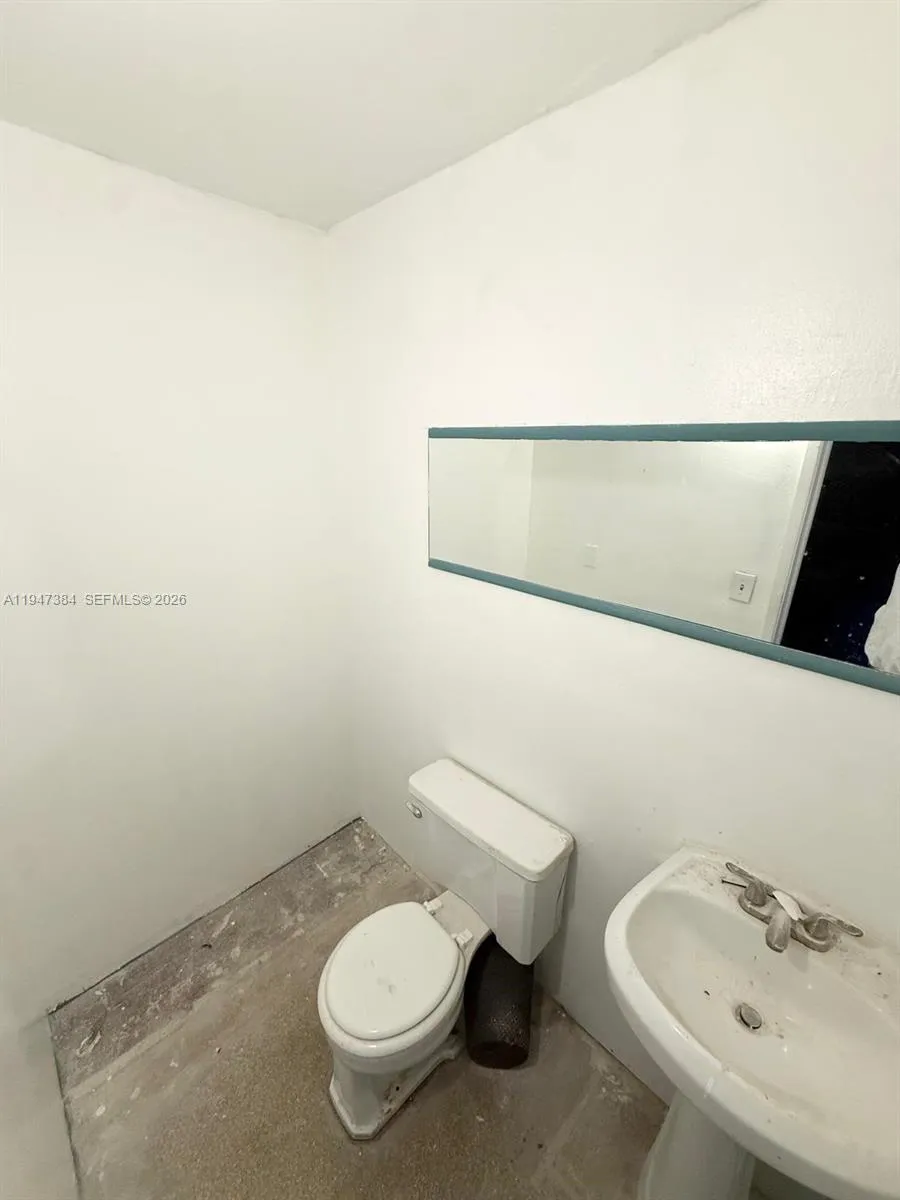 100 Sw 15th St, Pompano Beach, Florida 33060, Pompano Beach, Florida 33060, ,Commercial Lease,For Rent,100 Sw 15th St, Pompano Beach, Florida 33060,A11947384