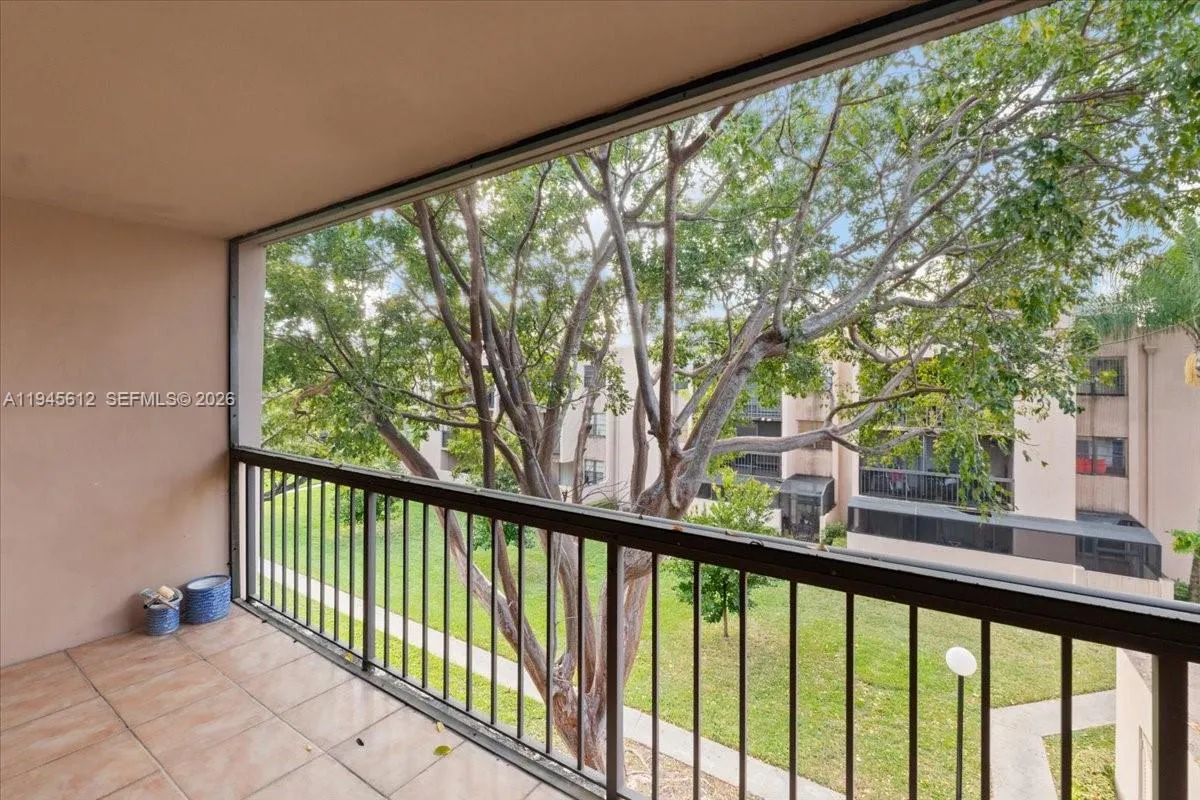 10525 Sw 112th Ave 309, Miami, Florida 33176, Miami, Florida 33176, 2 Bedrooms Bedrooms, ,2 BathroomsBathrooms,Residential,For Sale,10525 Sw 112th Ave 309, Miami, Florida 33176,A11945612