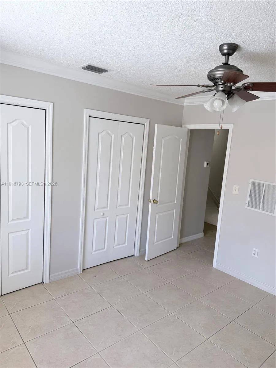 527 W 68th St 1, Hialeah, Florida 33014, Hialeah, Florida 33014, 2 Bedrooms Bedrooms, ,2 BathroomsBathrooms,Residential Lease,For Rent,527 W 68th St 1, Hialeah, Florida 33014,A11946793