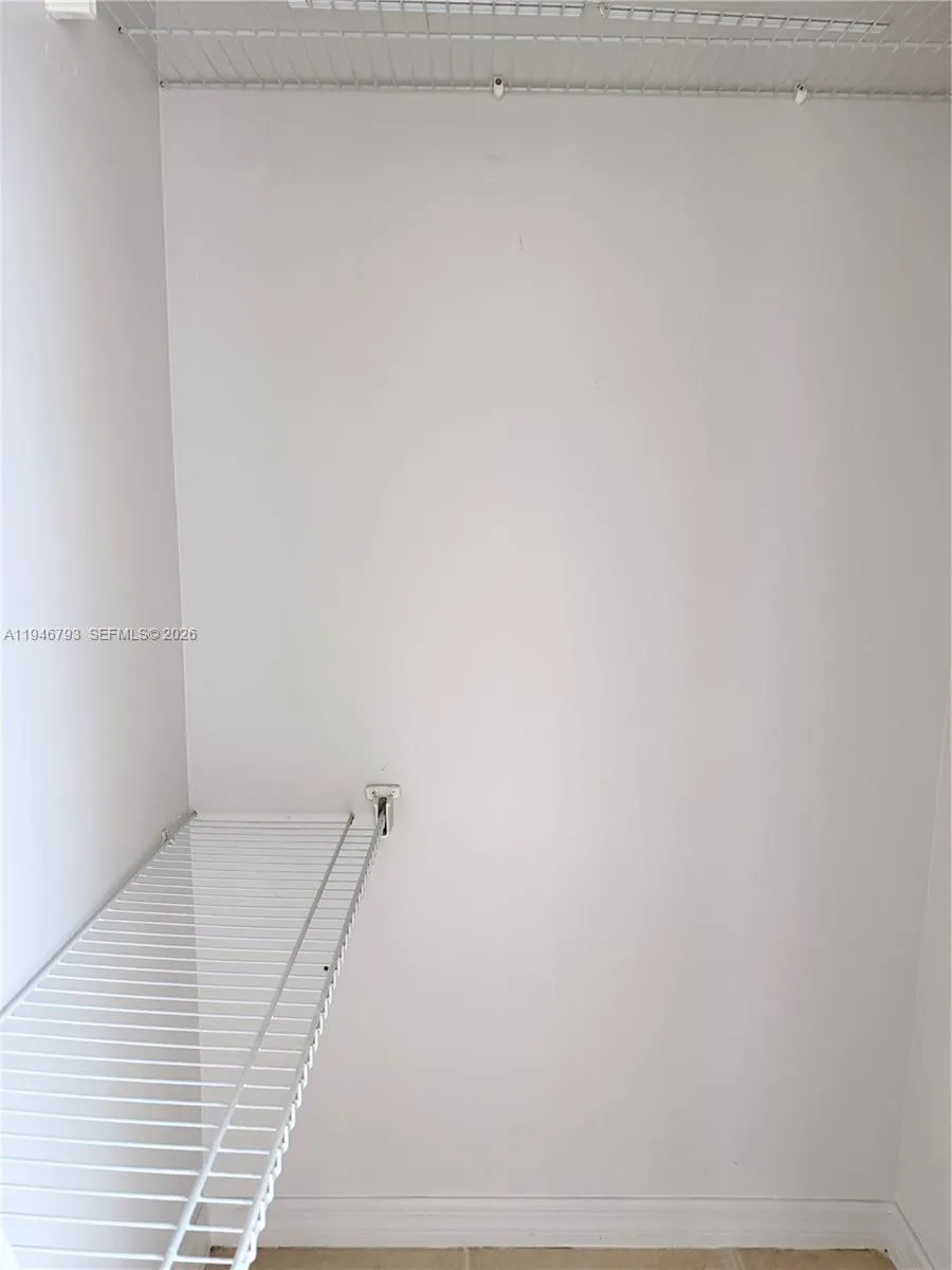 527 W 68th St 1, Hialeah, Florida 33014, Hialeah, Florida 33014, 2 Bedrooms Bedrooms, ,2 BathroomsBathrooms,Residential Lease,For Rent,527 W 68th St 1, Hialeah, Florida 33014,A11946793