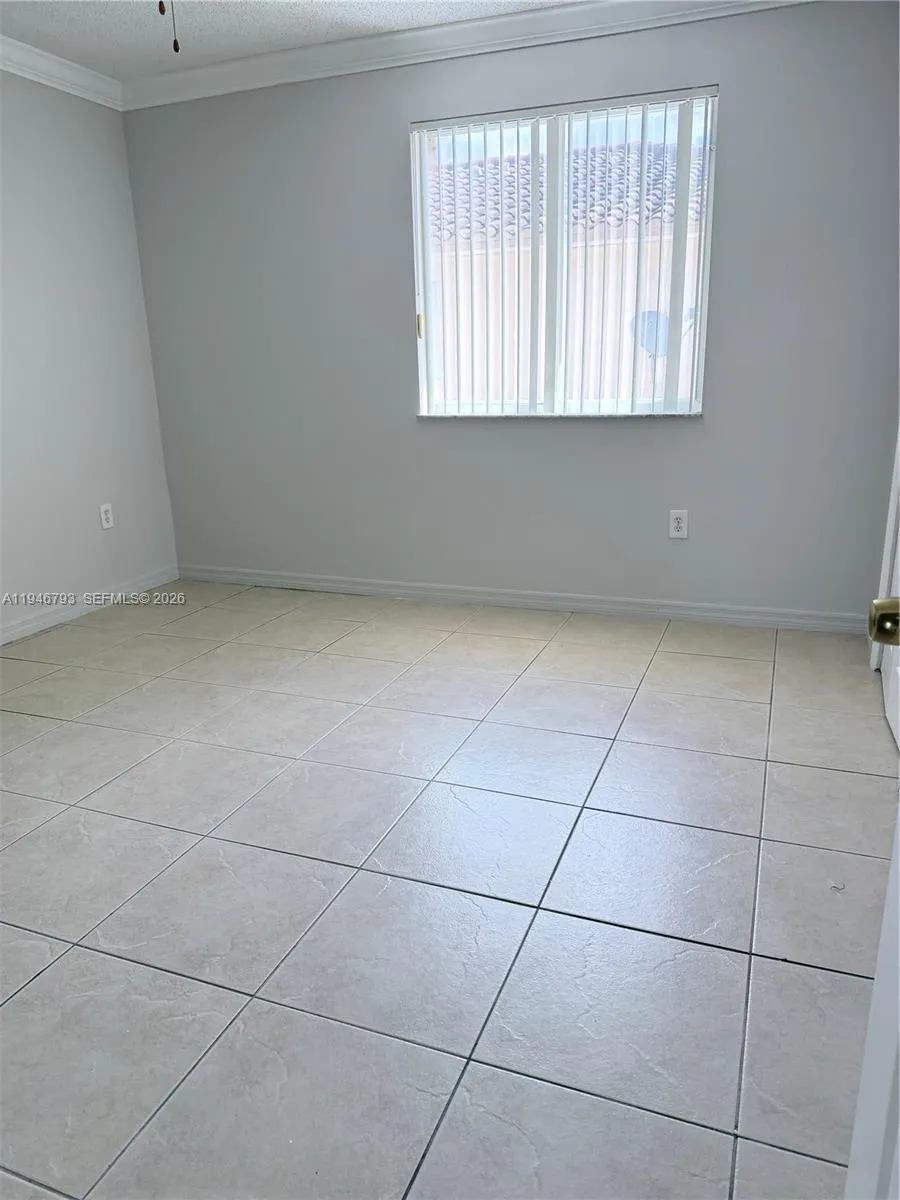 527 W 68th St 1, Hialeah, Florida 33014, Hialeah, Florida 33014, 2 Bedrooms Bedrooms, ,2 BathroomsBathrooms,Residential Lease,For Rent,527 W 68th St 1, Hialeah, Florida 33014,A11946793