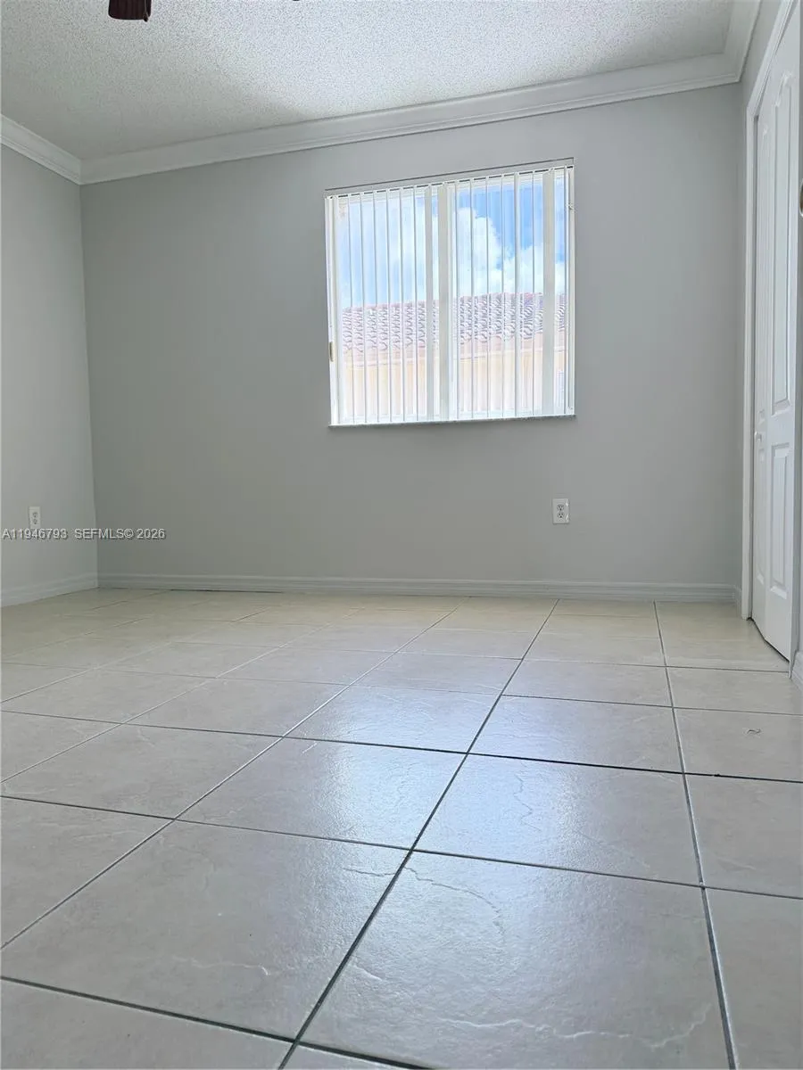 527 W 68th St 1, Hialeah, Florida 33014, Hialeah, Florida 33014, 2 Bedrooms Bedrooms, ,2 BathroomsBathrooms,Residential Lease,For Rent,527 W 68th St 1, Hialeah, Florida 33014,A11946793