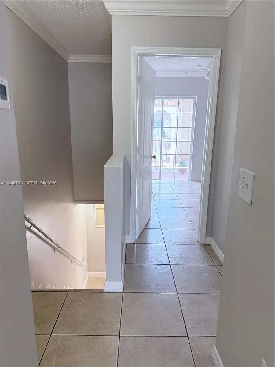 527 W 68th St 1, Hialeah, Florida 33014, Hialeah, Florida 33014, 2 Bedrooms Bedrooms, ,2 BathroomsBathrooms,Residential Lease,For Rent,527 W 68th St 1, Hialeah, Florida 33014,A11946793