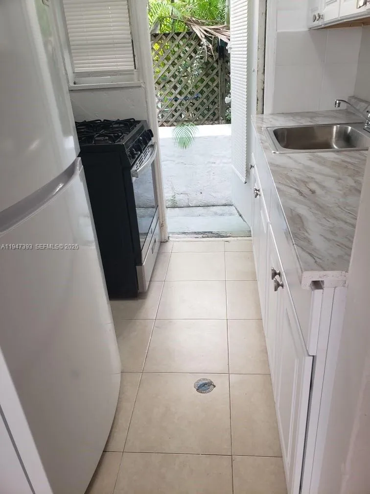 1614 Drexel Avenue 2, Miami Beach, Florida 33139, Miami Beach, Florida 33139, 1 Bedroom Bedrooms, ,1 BathroomBathrooms,Residential Lease,For Rent,1614 Drexel Avenue 2, Miami Beach, Florida 33139,A11947393