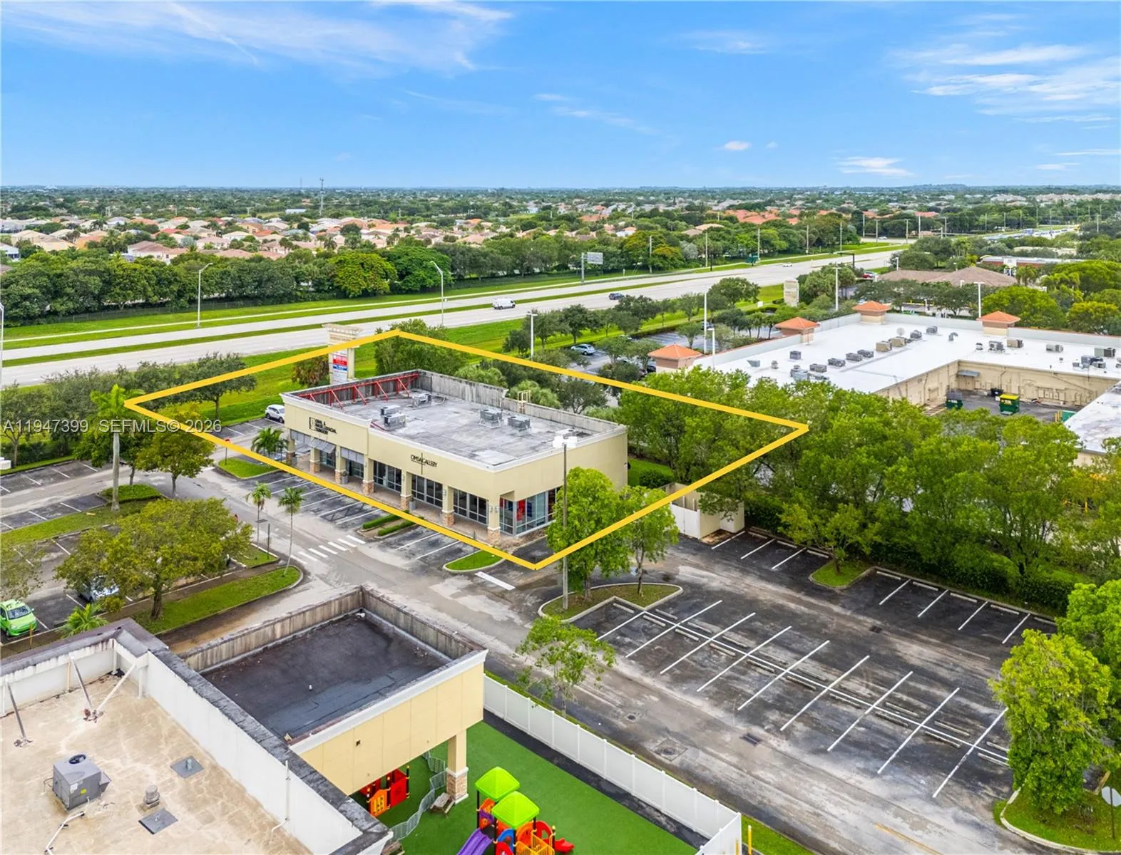 15661 Sheridan St, Davie, Florida 33331, Davie, Florida 33331, ,Commercial Lease,For Rent,15661 Sheridan St, Davie, Florida 33331,A11947399