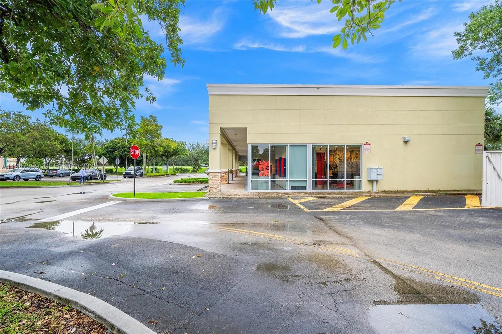 15661 Sheridan St, Davie, Florida 33331, Davie, Florida 33331, ,Commercial Lease,For Rent,15661 Sheridan St, Davie, Florida 33331,A11947399