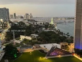 325 S Biscayne Blvd 2120, Miami, Florida 33131, Miami, Florida 33131, ,1 BathroomBathrooms,Residential Lease,For Rent,325 S Biscayne Blvd 2120, Miami, Florida 33131,A11946052