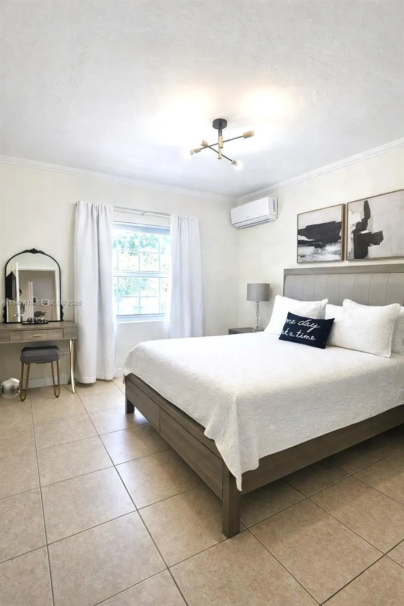 70 31st Street 2, Miami, Florida 33127, Miami, Florida 33127, 2 Bedrooms Bedrooms, ,1 BathroomBathrooms,Residential Lease,For Rent,70 31st Street 2, Miami, Florida 33127,A11947418