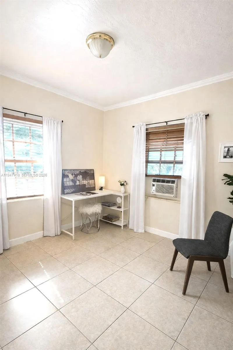 70 31st Street 2, Miami, Florida 33127, Miami, Florida 33127, 2 Bedrooms Bedrooms, ,1 BathroomBathrooms,Residential Lease,For Rent,70 31st Street 2, Miami, Florida 33127,A11947418