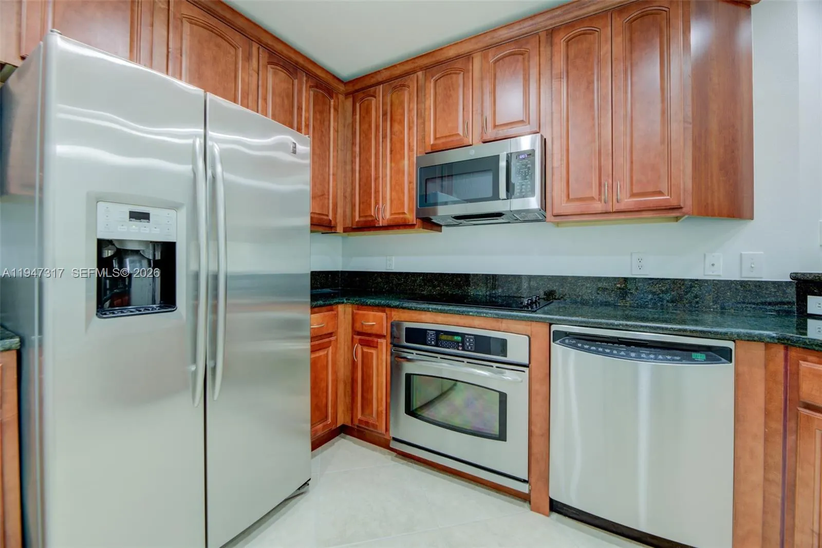 16101 Emerald Estates Dr 250, Weston, Florida 3333, Weston, Florida 33331, 2 Bedrooms Bedrooms, ,2 BathroomsBathrooms,Residential,For Sale,16101 Emerald Estates Dr 250, Weston, Florida 3333,A11947317