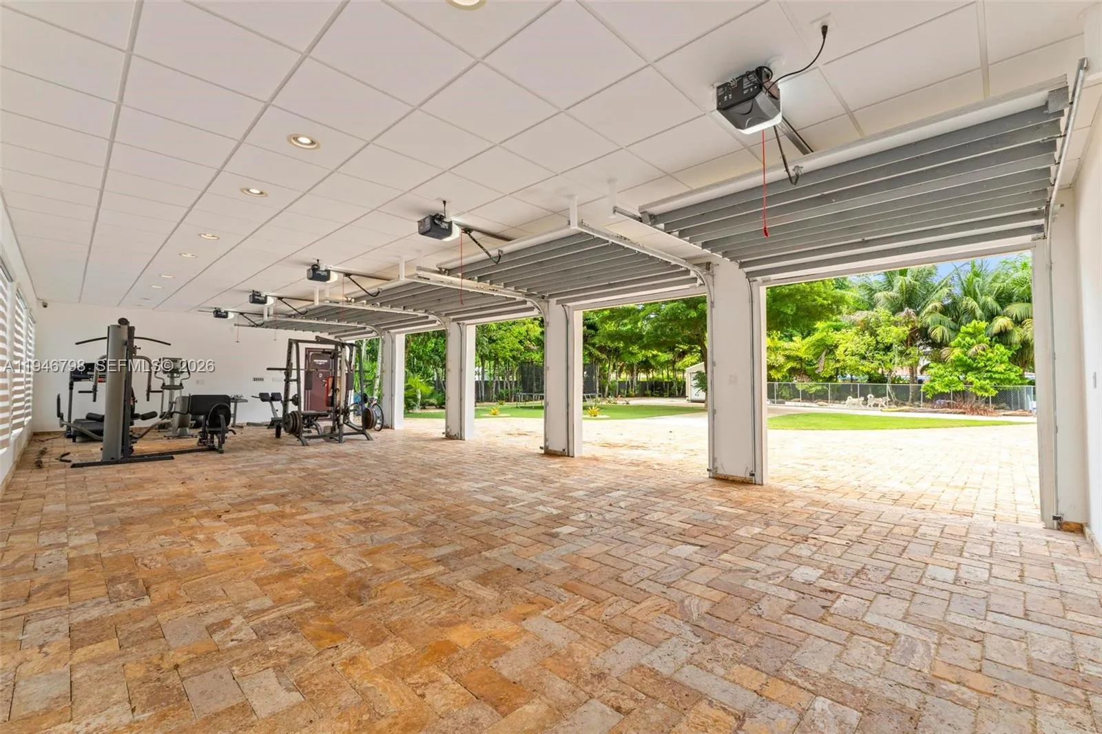 185 Sw 130th Ave, Miami, Florida 33184, Miami, Florida 33184, 6 Bedrooms Bedrooms, ,7 BathroomsBathrooms,Residential,For Sale,185 Sw 130th Ave, Miami, Florida 33184,A11946798