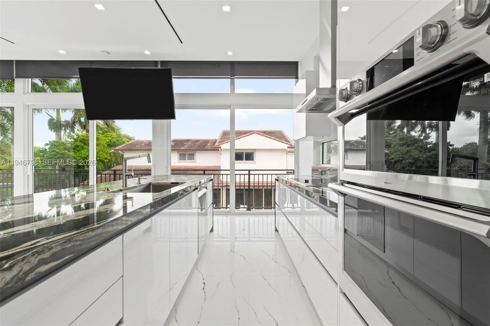 185 Sw 130th Ave, Miami, Florida 33184, Miami, Florida 33184, 6 Bedrooms Bedrooms, ,7 BathroomsBathrooms,Residential,For Sale,185 Sw 130th Ave, Miami, Florida 33184,A11946798