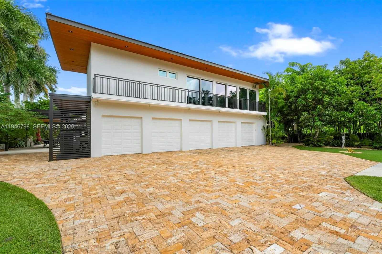 185 Sw 130th Ave, Miami, Florida 33184, Miami, Florida 33184, 6 Bedrooms Bedrooms, ,7 BathroomsBathrooms,Residential,For Sale,185 Sw 130th Ave, Miami, Florida 33184,A11946798