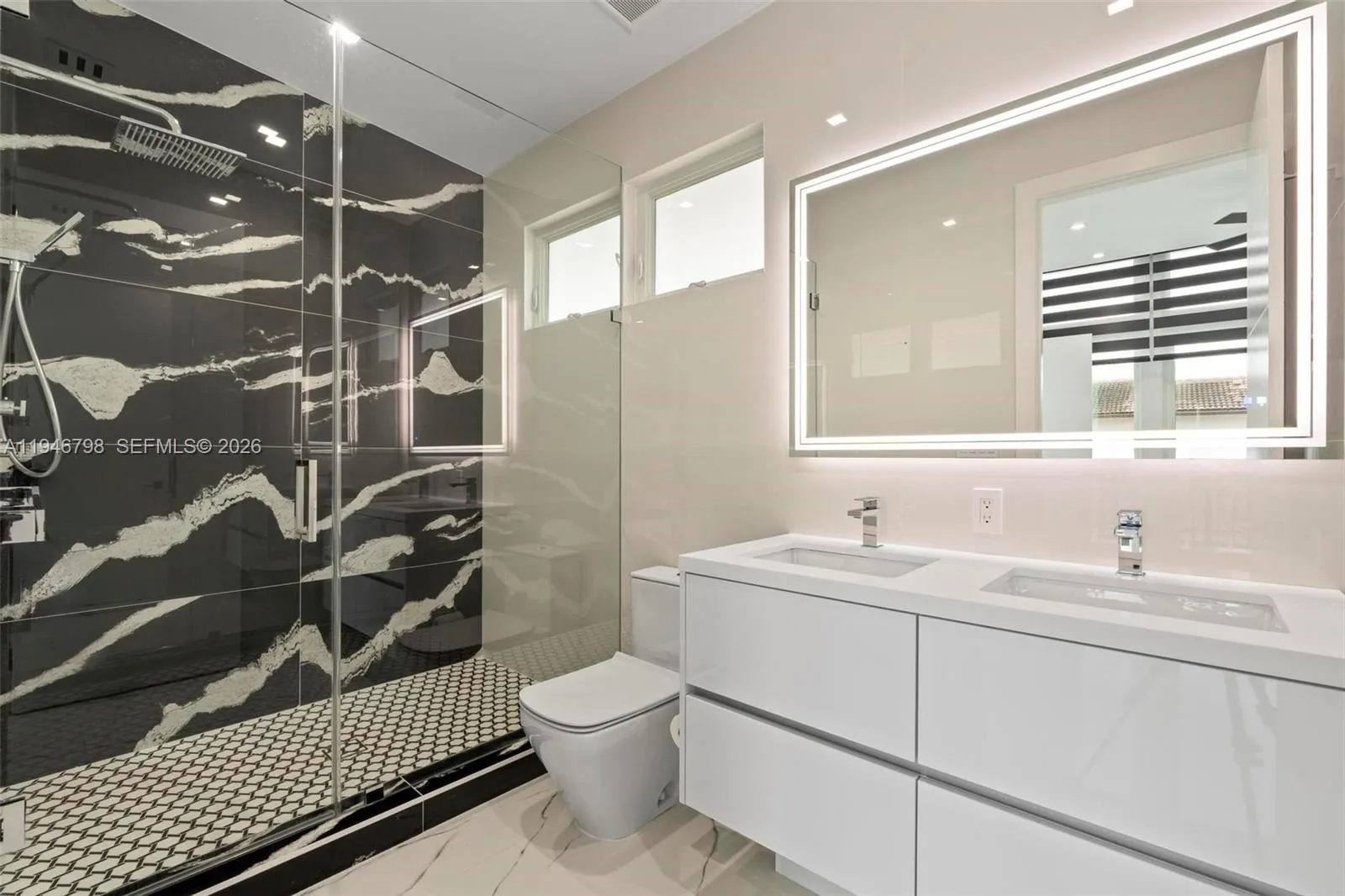 185 Sw 130th Ave, Miami, Florida 33184, Miami, Florida 33184, 6 Bedrooms Bedrooms, ,7 BathroomsBathrooms,Residential,For Sale,185 Sw 130th Ave, Miami, Florida 33184,A11946798