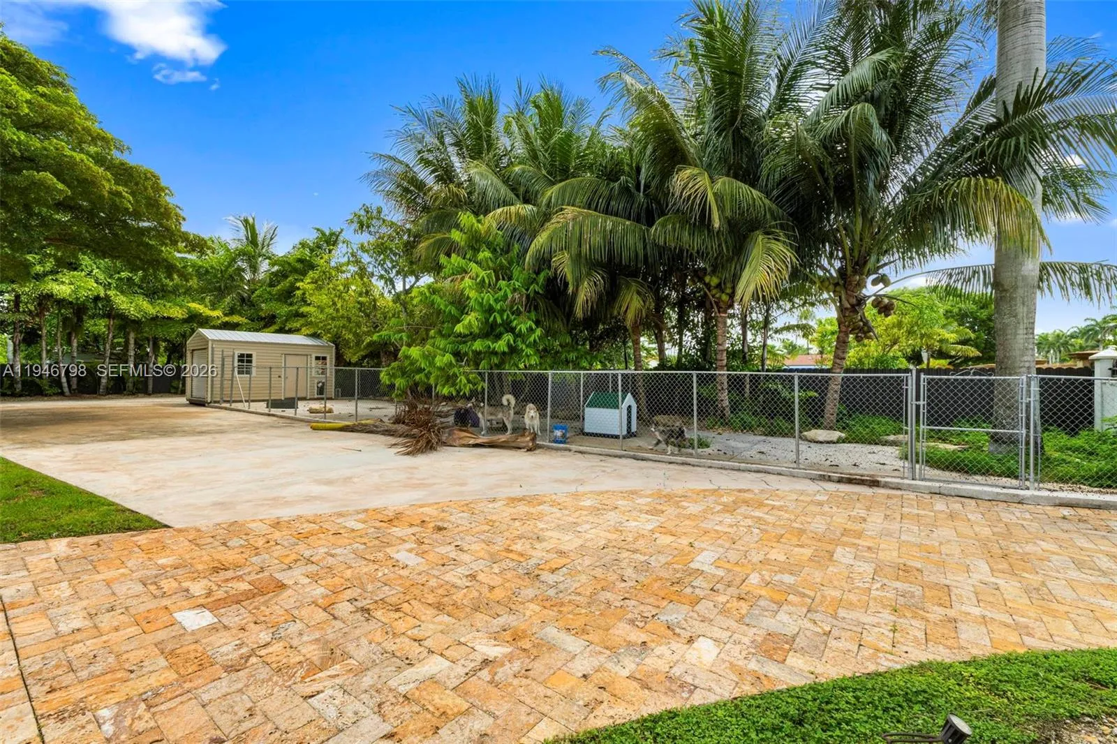 185 Sw 130th Ave, Miami, Florida 33184, Miami, Florida 33184, 6 Bedrooms Bedrooms, ,7 BathroomsBathrooms,Residential,For Sale,185 Sw 130th Ave, Miami, Florida 33184,A11946798