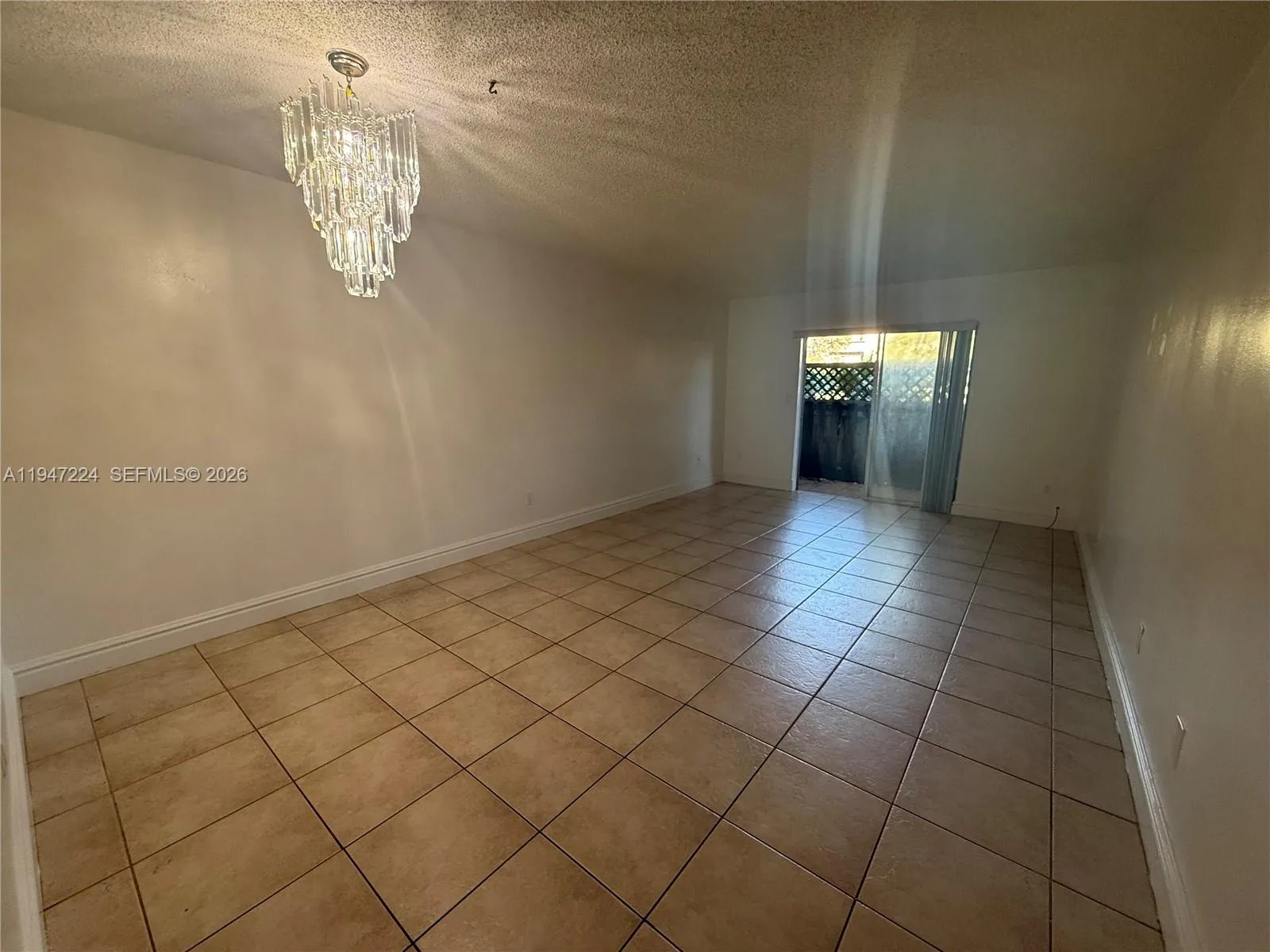 Living Room / Dining Room