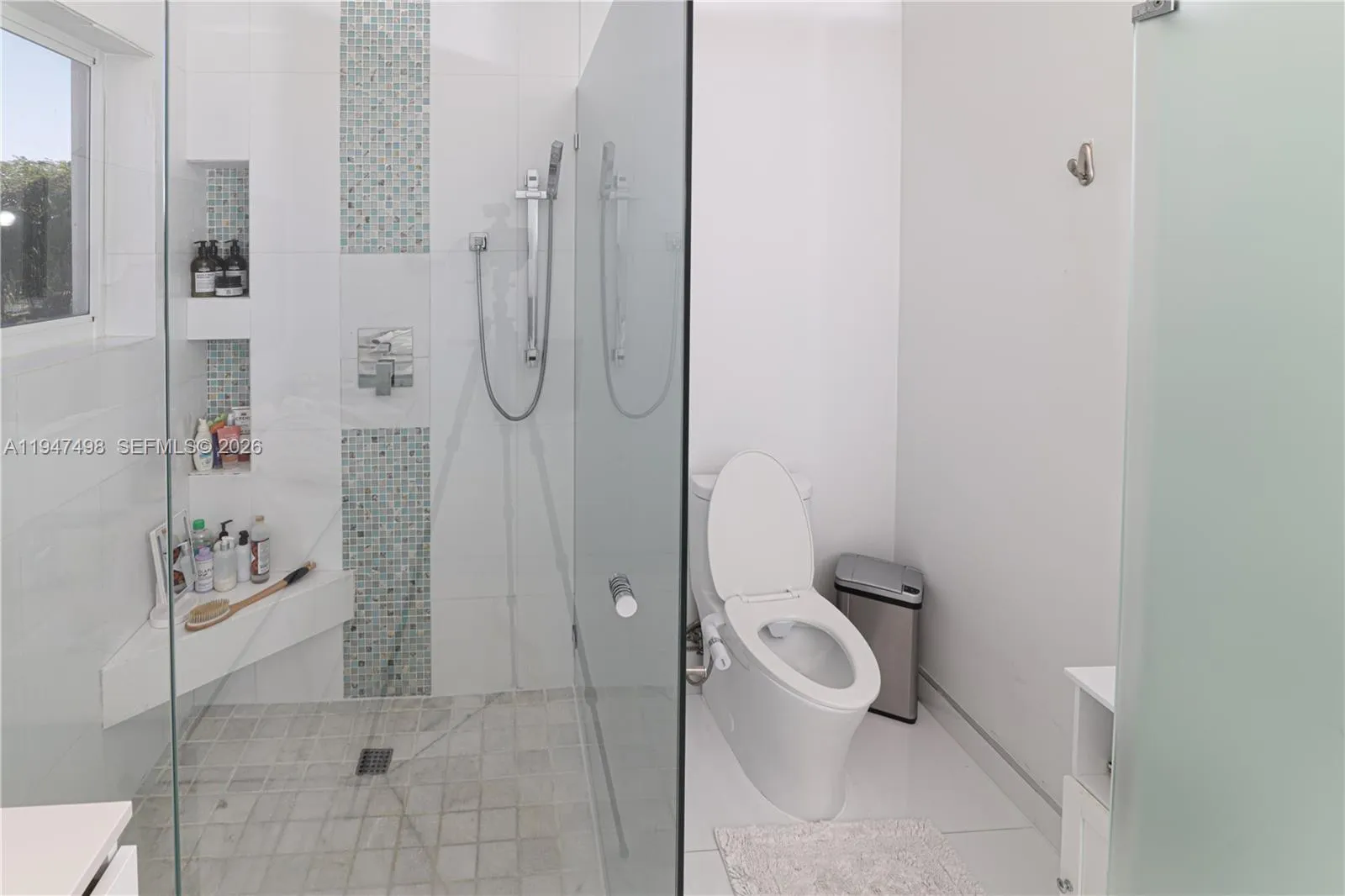 5901 Nw 110th Ct, Doral, Florida 33178, Doral, Florida 33178, 4 Bedrooms Bedrooms, ,3 BathroomsBathrooms,Residential,For Sale,5901 Nw 110th Ct, Doral, Florida 33178,A11947498