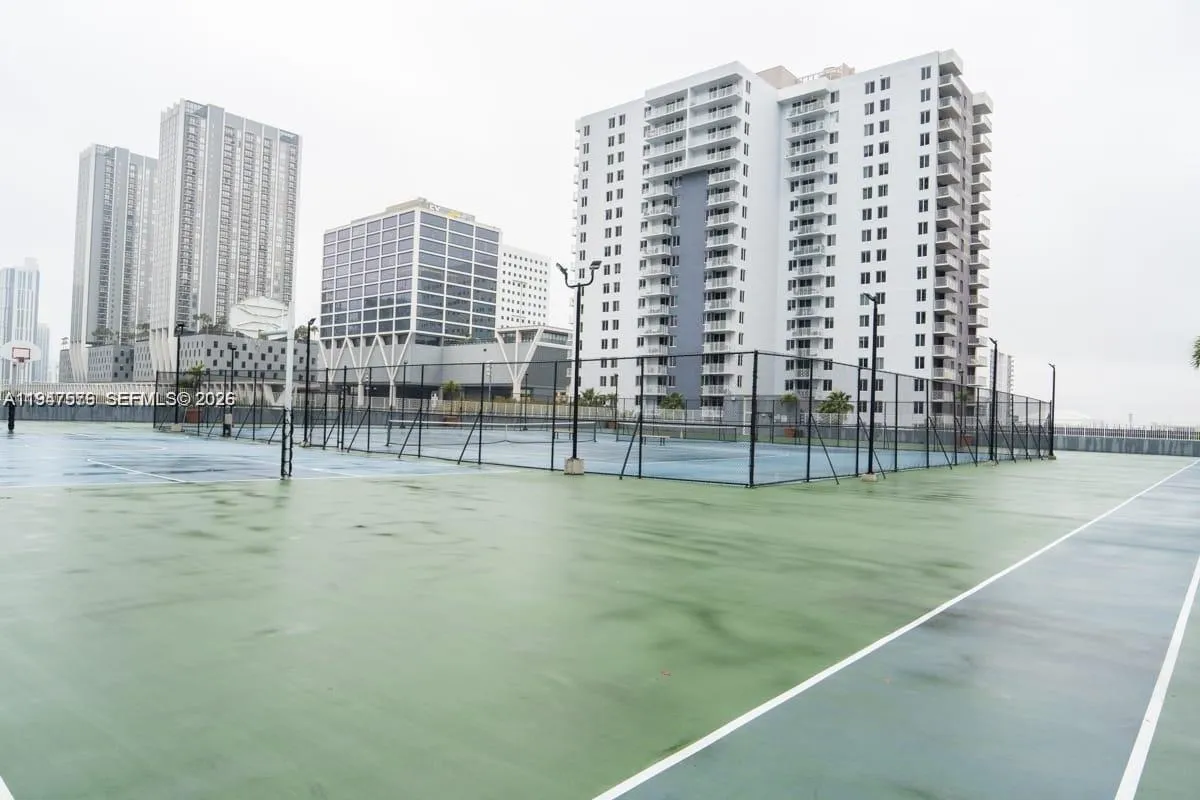 800 N Miami Ave E-609, Miami, Florida 33136, Miami, Florida 33136, 2 Bedrooms Bedrooms, ,2 BathroomsBathrooms,Residential,For Sale,800 N Miami Ave E-609, Miami, Florida 33136,A11947576