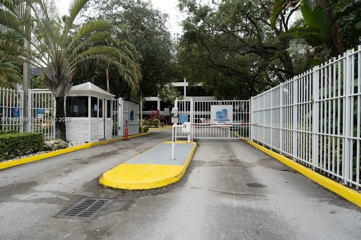 800 N Miami Ave E-609, Miami, Florida 33136, Miami, Florida 33136, 2 Bedrooms Bedrooms, ,2 BathroomsBathrooms,Residential,For Sale,800 N Miami Ave E-609, Miami, Florida 33136,A11947576