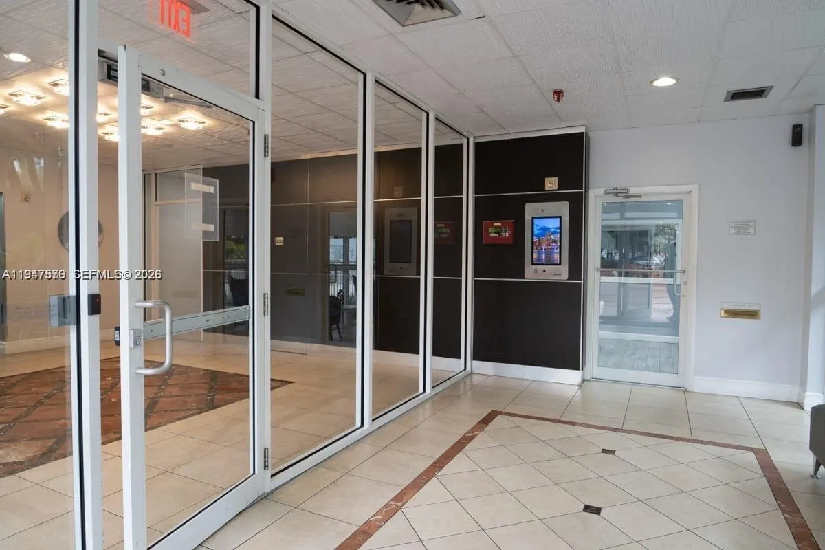 800 N Miami Ave E-609, Miami, Florida 33136, Miami, Florida 33136, 2 Bedrooms Bedrooms, ,2 BathroomsBathrooms,Residential,For Sale,800 N Miami Ave E-609, Miami, Florida 33136,A11947576