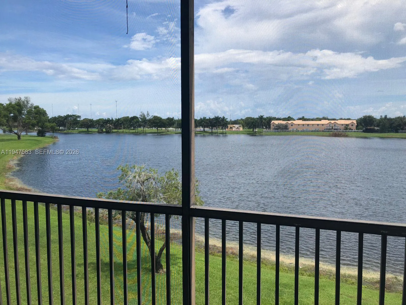 8710 N Sherman Cir 304, Miramar, Florida 33025, Miramar, Florida 33025, 2 Bedrooms Bedrooms, ,2 BathroomsBathrooms,Residential Lease,For Rent,8710 N Sherman Cir 304, Miramar, Florida 33025,A11947583