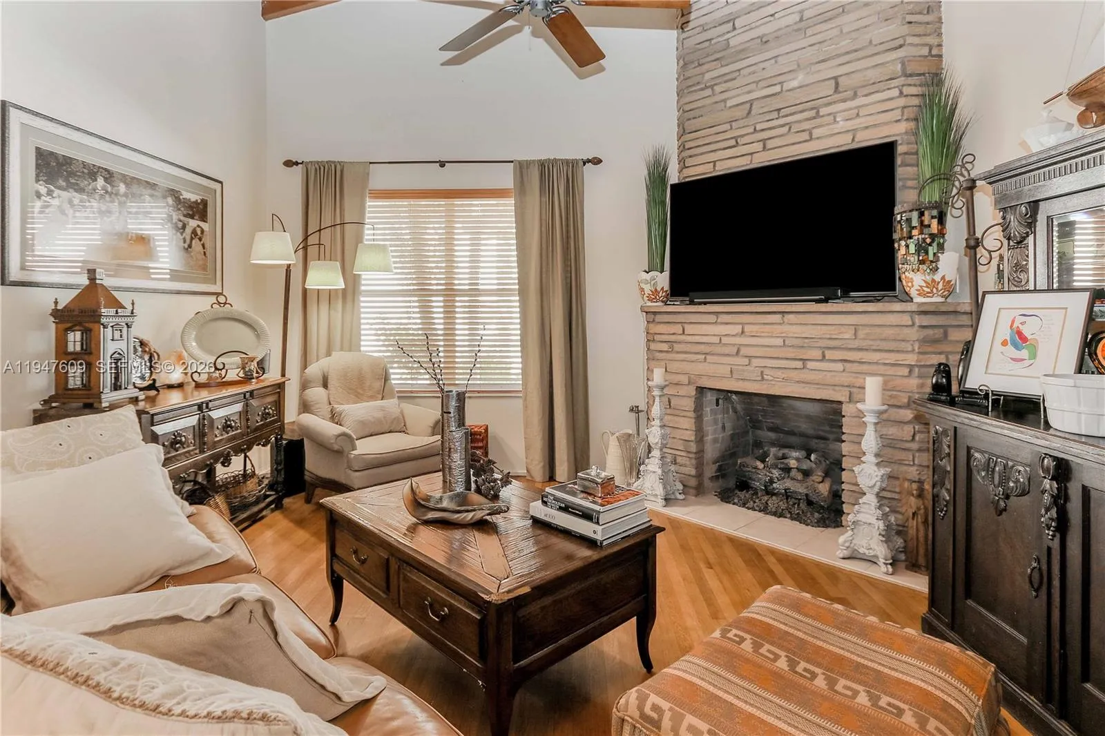 2535 Lincoln St, Hollywood, Florida 33020, Hollywood, Florida 33020, ,Residential Income,For Sale,2535 Lincoln St, Hollywood, Florida 33020,A11947609